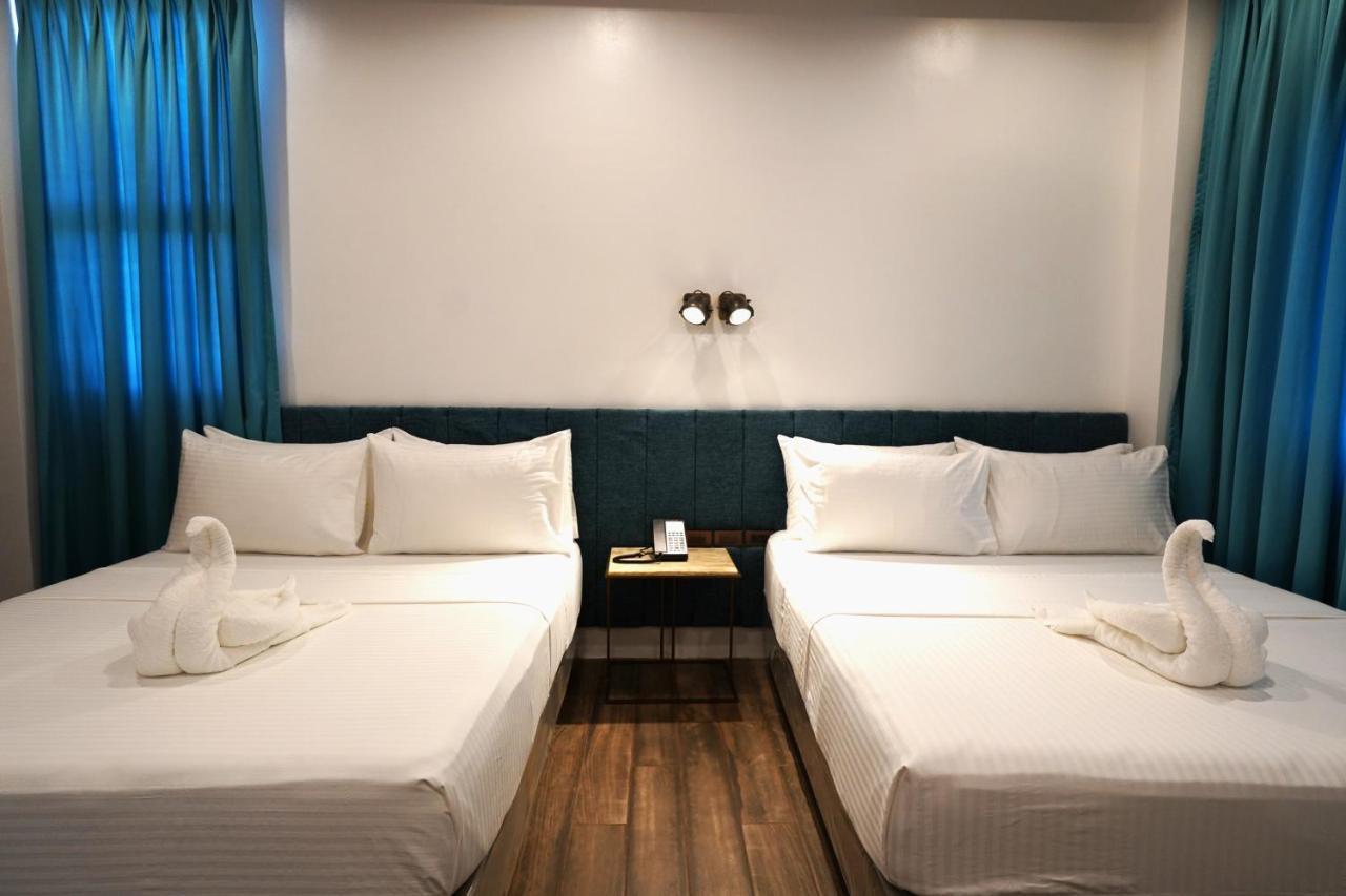 Lighthouse Point Hotel Dumaguete City Extérieur photo