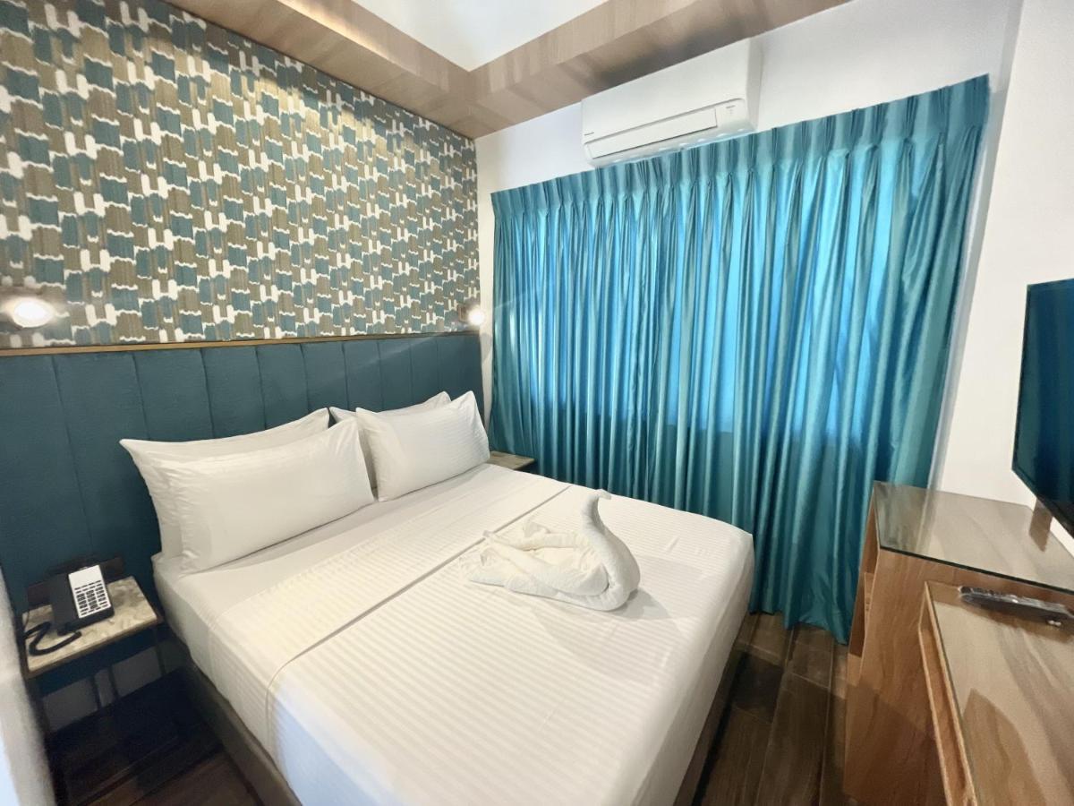 Lighthouse Point Hotel Dumaguete City Extérieur photo